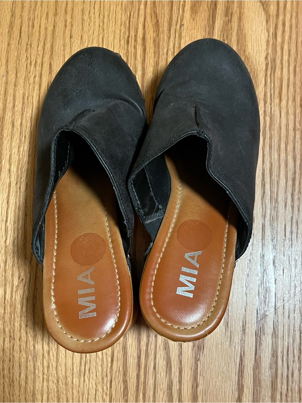 MIA Women's Black Suede Leather Studded Slip On Heeled Poppi Clog Size 7.5